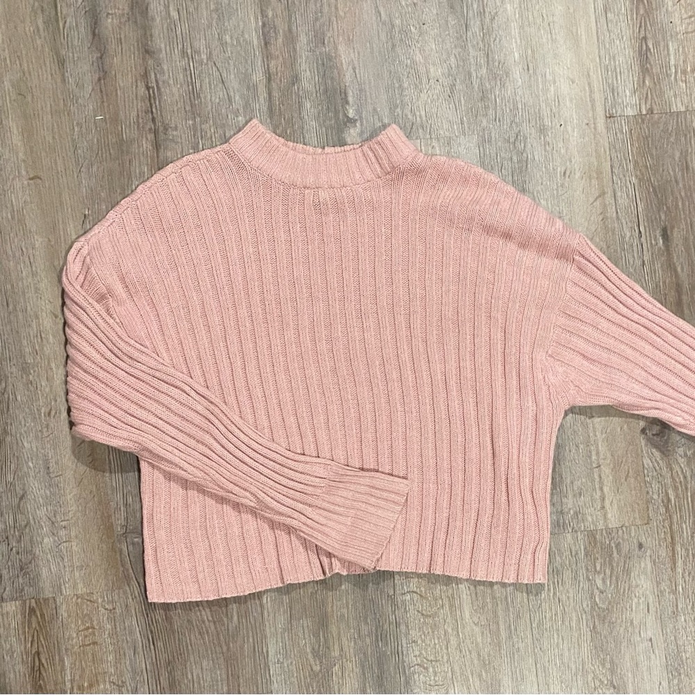 American Eagle Cropped Sweater